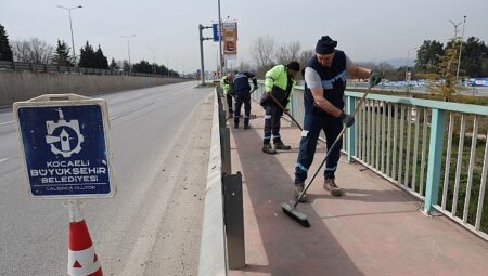 Büyükşehir’den bayram öncesi temizlik seferberliği